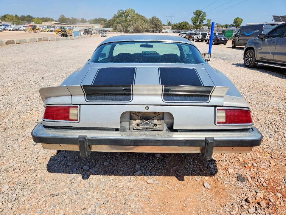 1977 CHEVROLET CAMARO 6