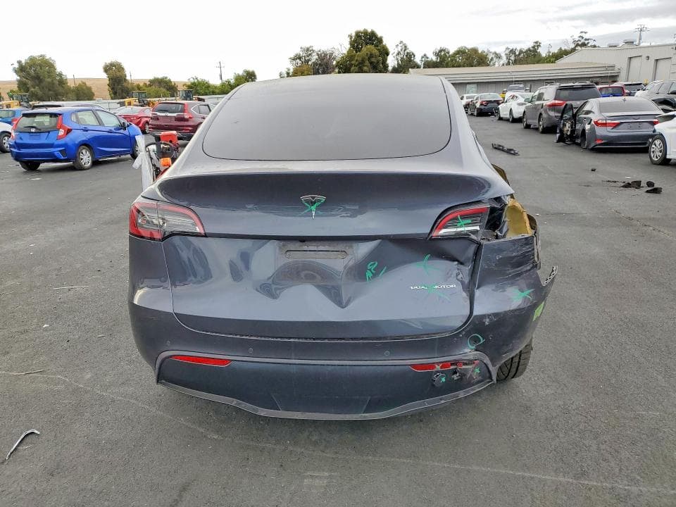2022 TESLA MODEL Y 6