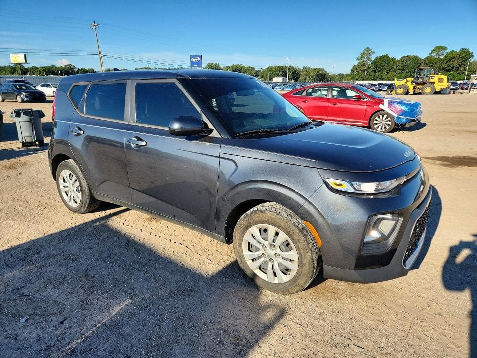 2022 KIA SOUL LX 4