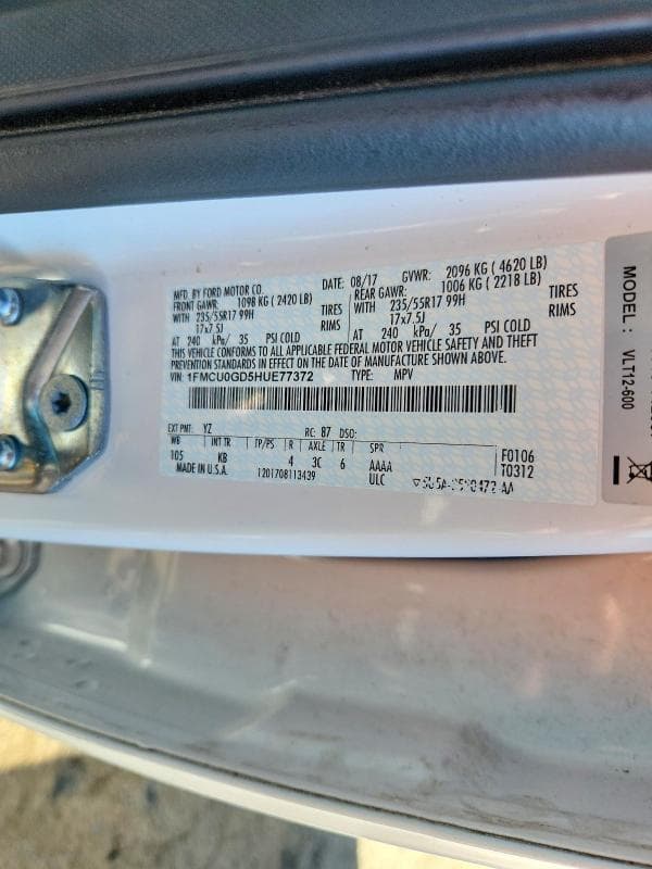 2017 FORD ESCAPE SE 13
