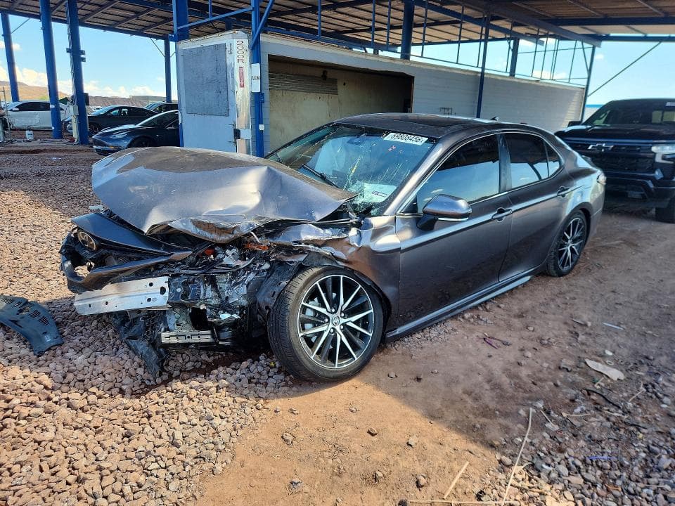 2022 TOYOTA CAMRY SE