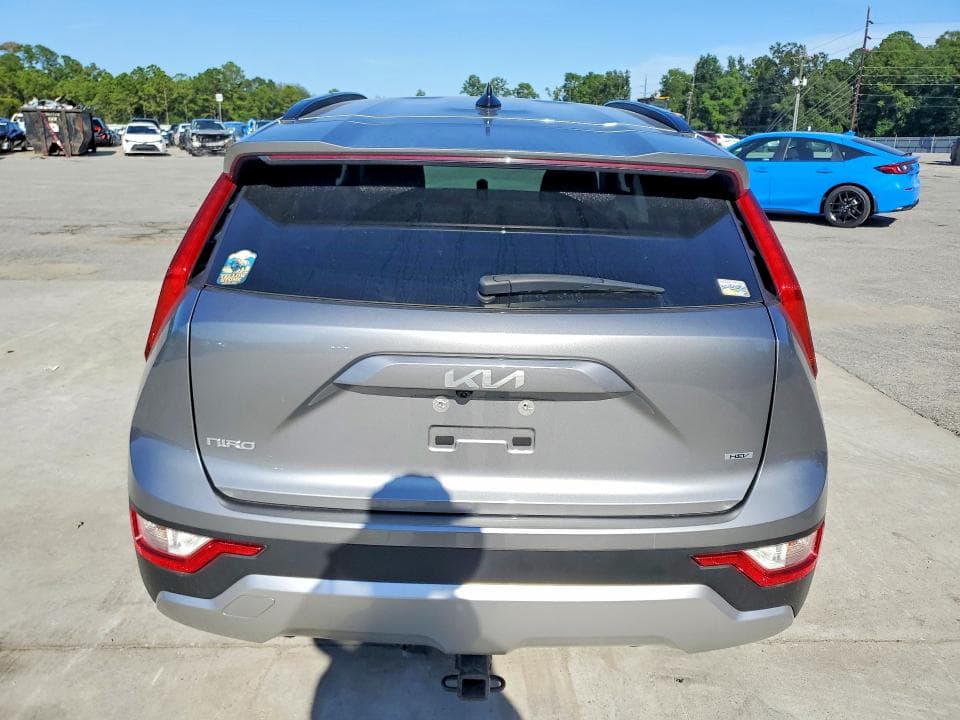 2025 KIA NIRO LX 6