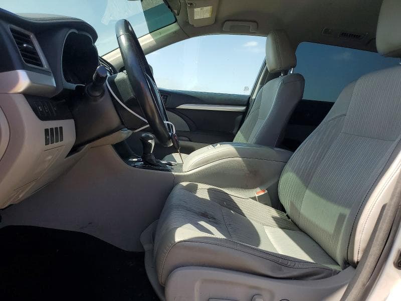 2017 TOYOTA HIGHLANDER LE PLUS 7