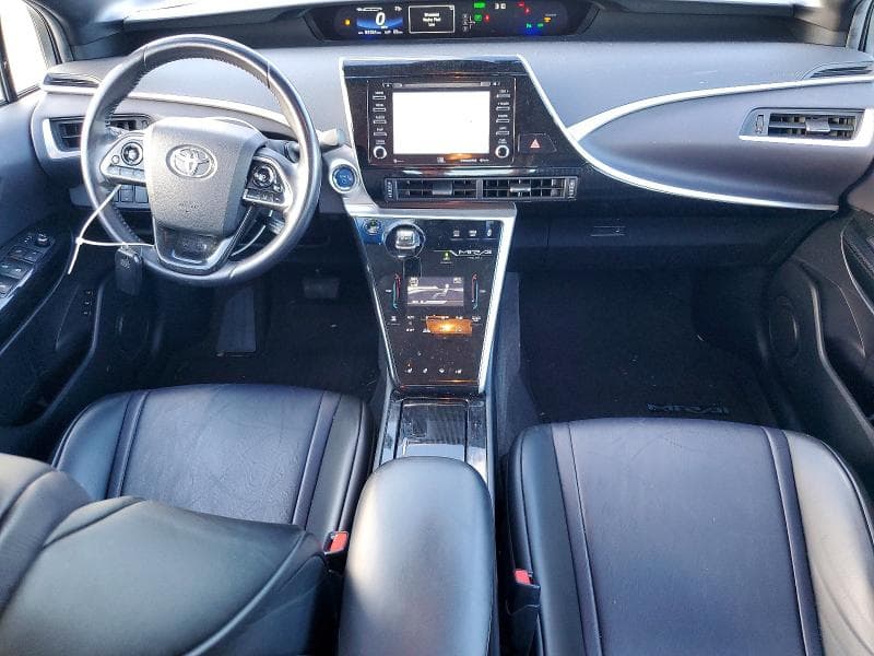 2020 TOYOTA MIRAI BASE 8
