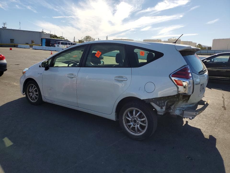 2017 TOYOTA PRIUS V TWO 2