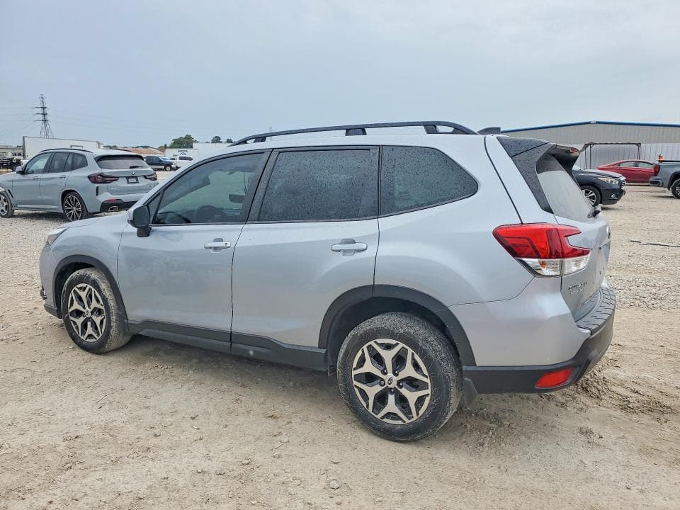 2024 SUBARU FORESTER PREMIUM 2