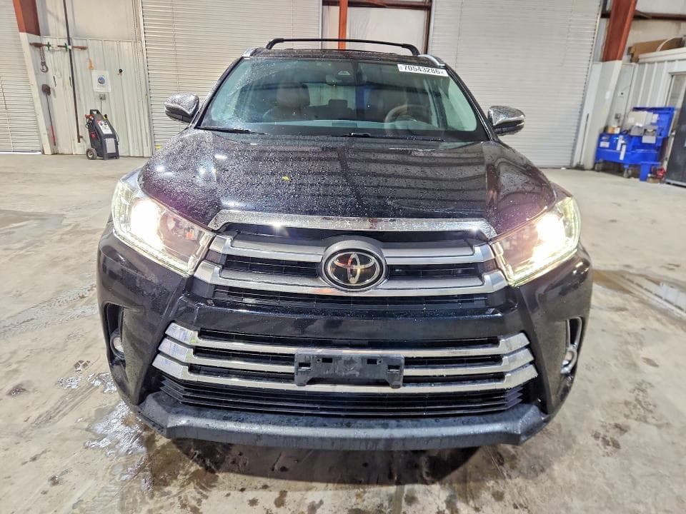 2019 TOYOTA HIGHLANDER LIMITED 5