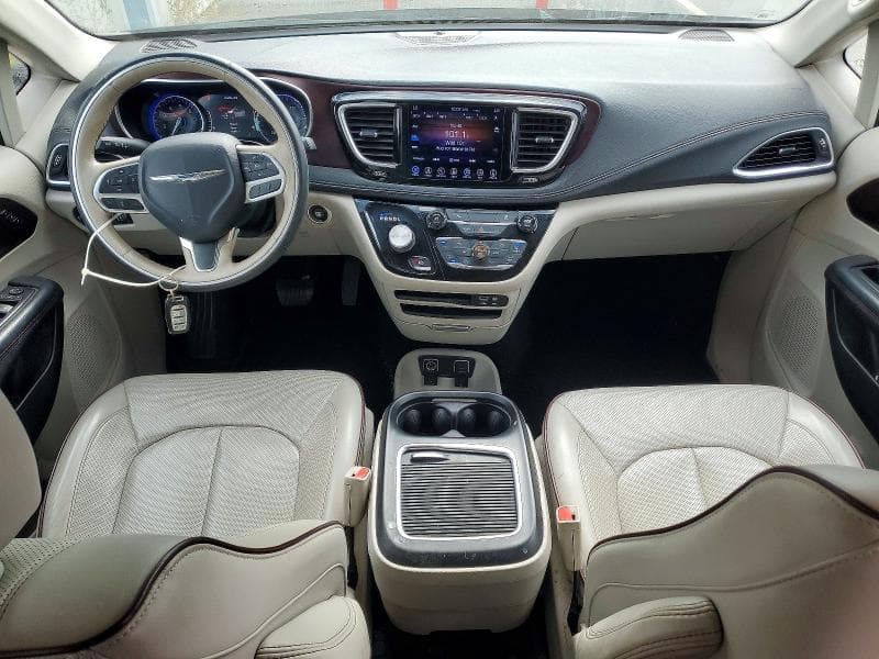 2017 CHRYSLER PACIFICA LIMITED 8