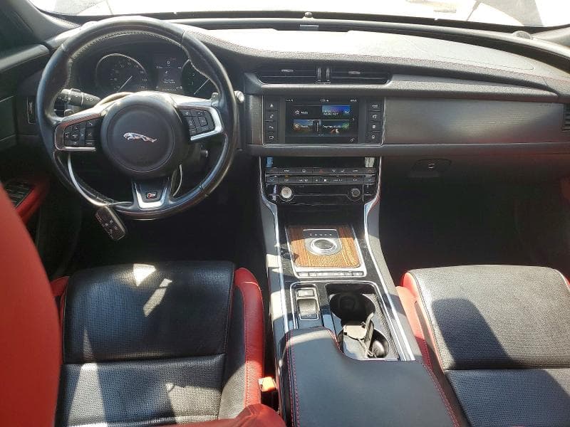 2017 JAGUAR XF S 8