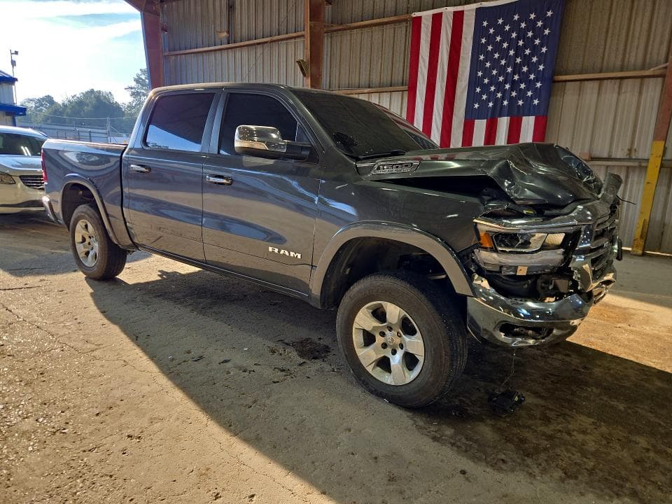 2019 RAM 1500 LARAMIE 4