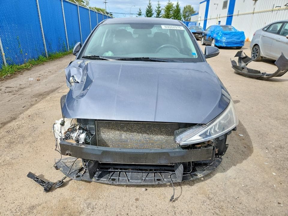 2019 HYUNDAI ELANTRA SEL 5