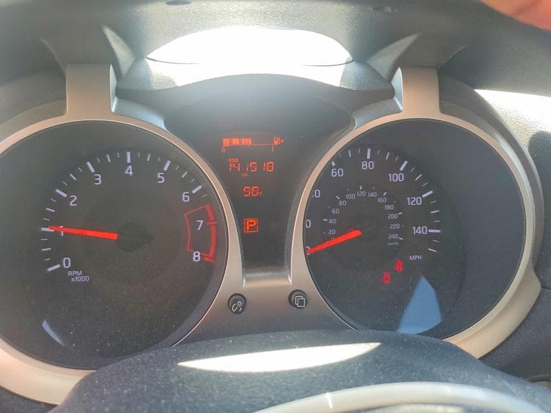 2017 NISSAN JUKE S 9