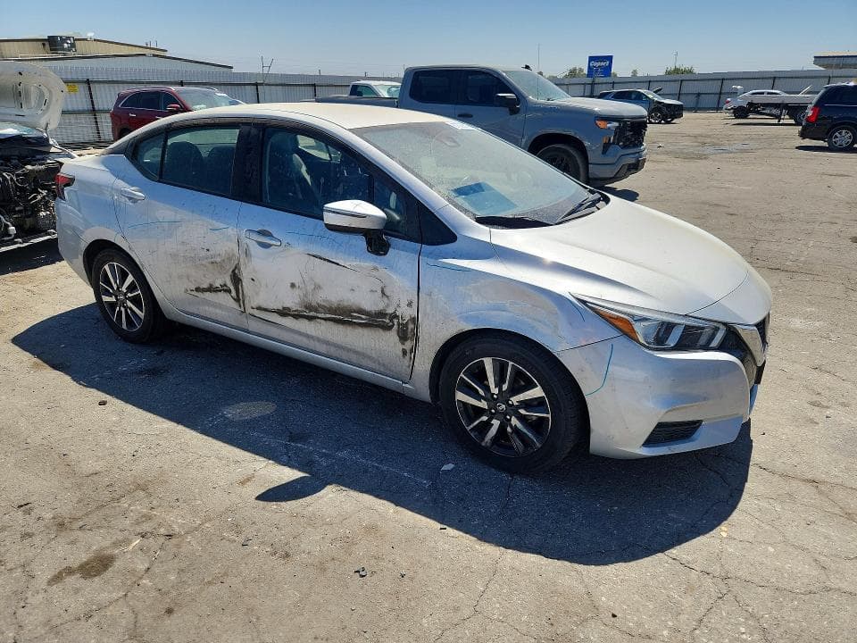 2021 NISSAN VERSA SV 4