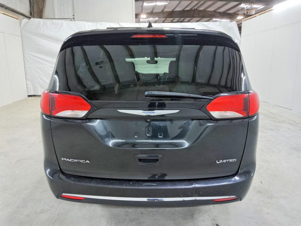 2020 CHRYSLER PACIFICA LIMITED 6