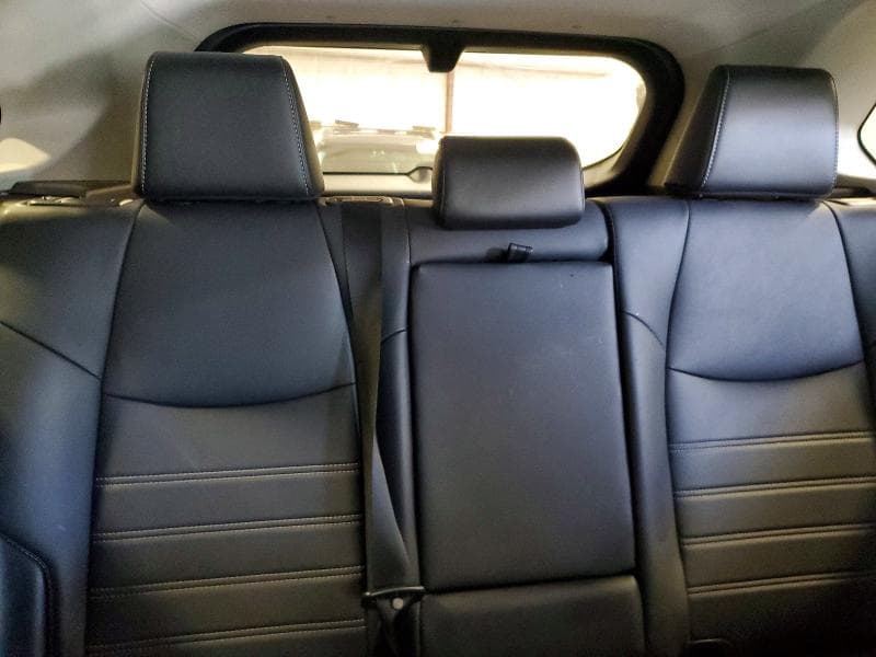 2019 TOYOTA RAV4 LIMITED 10