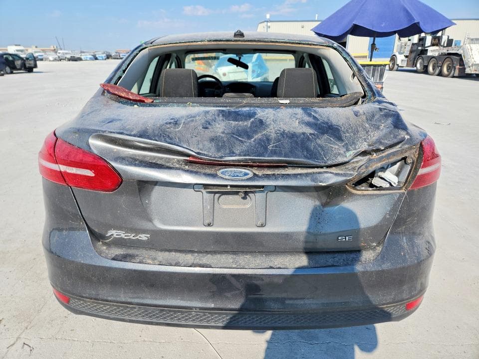 2017 FORD FOCUS SE 6