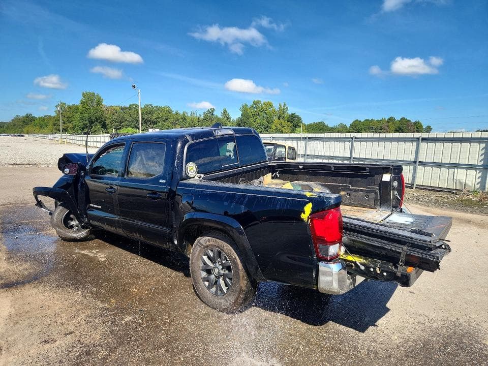 2023 TOYOTA TACOMA SR5 V6 2