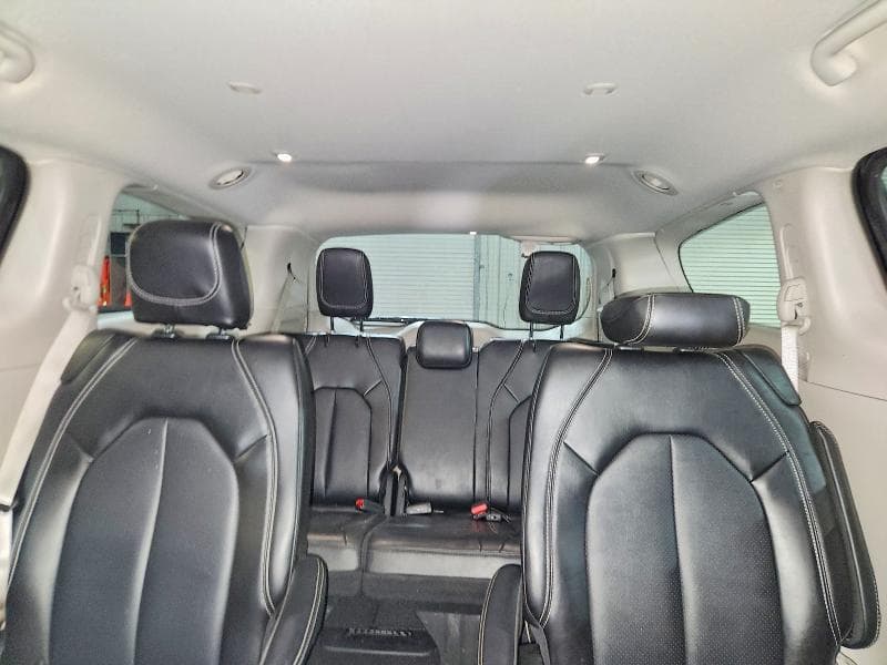 2024 CHRYSLER PACIFICA TOURING L 10