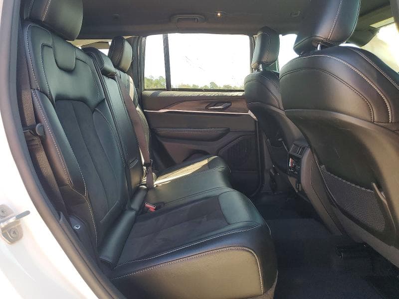 2026 JEEP GRAND CHEROKEE BASE 11