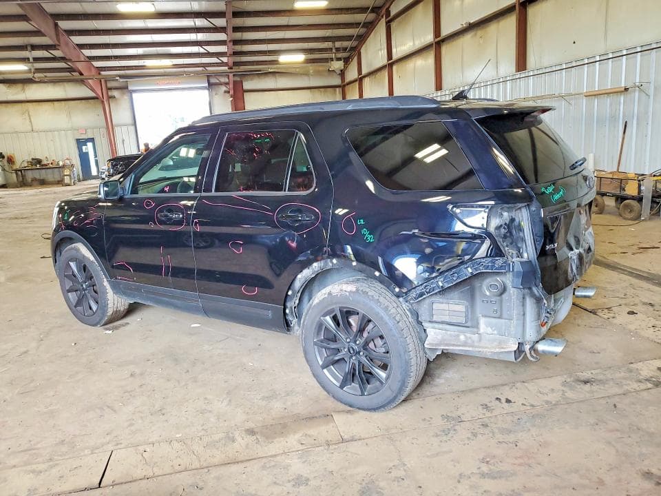 2018 FORD EXPLORER XLT 2