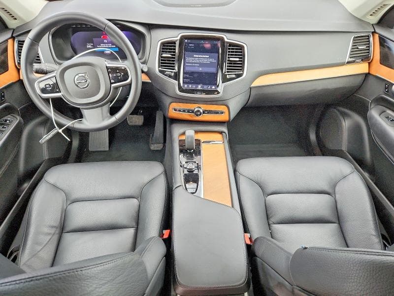 2024 VOLVO XC90 PLUS 8