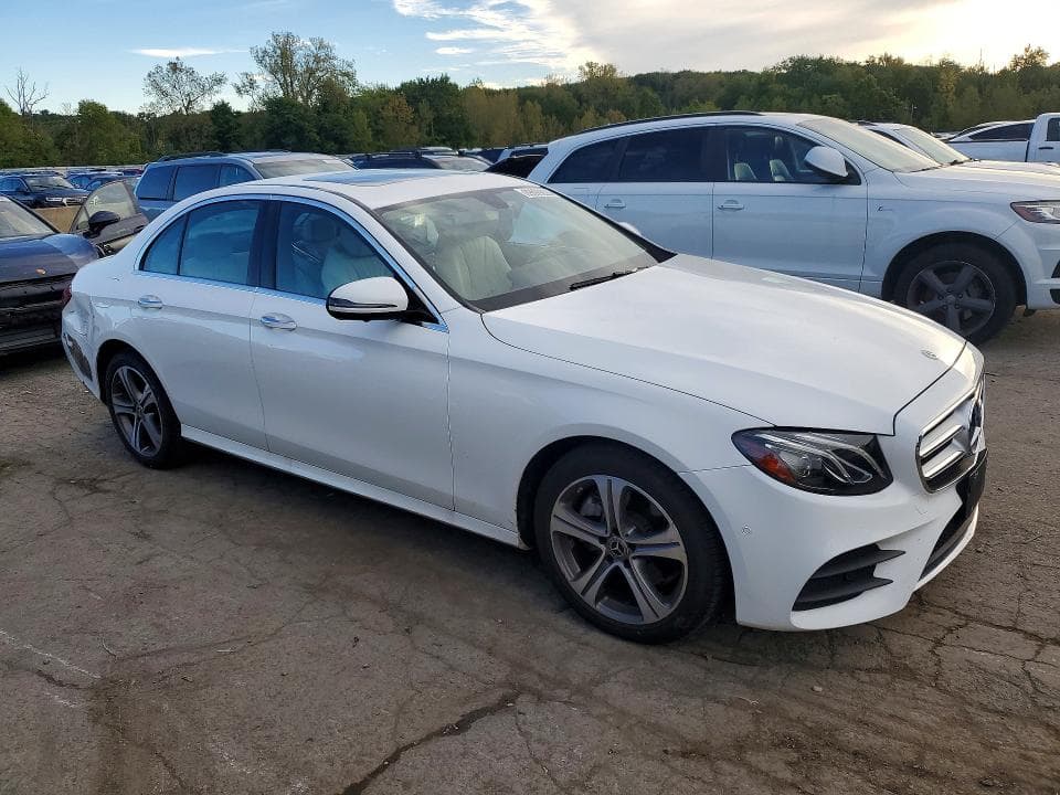 2019 MERCEDES-BENZ E 300 4MATIC 4