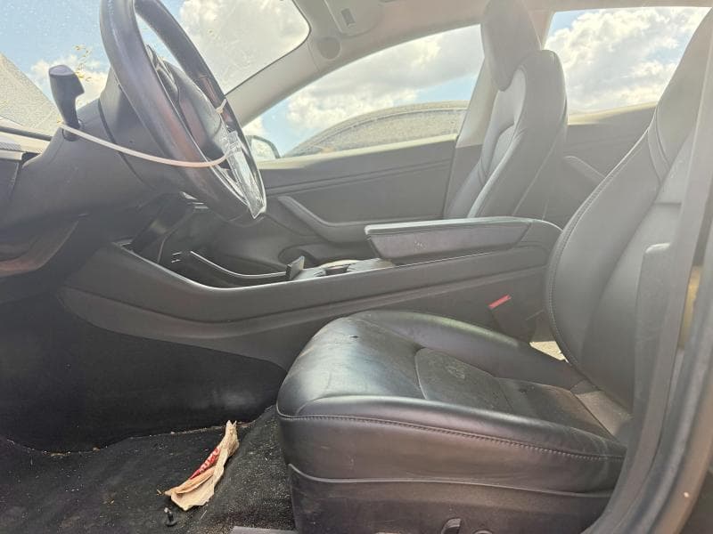 2018 TESLA MODEL 3 7