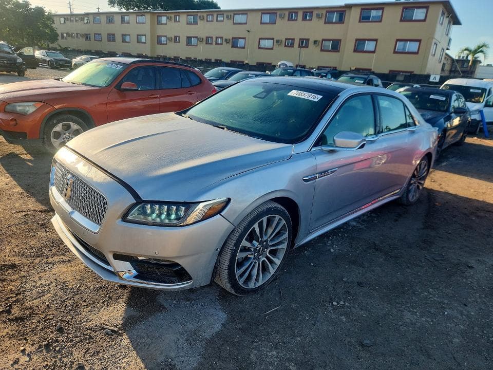 2017 LINCOLN CONTINENTAL RESERVE - 1
