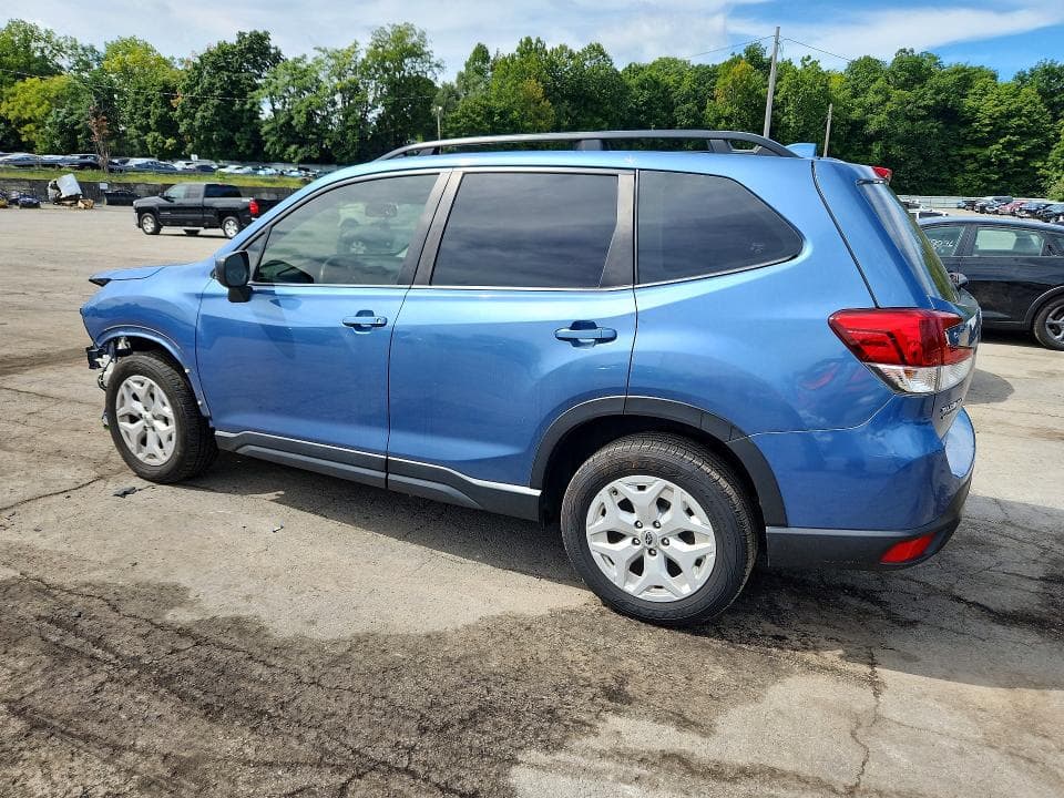 2022 SUBARU FORESTER 2