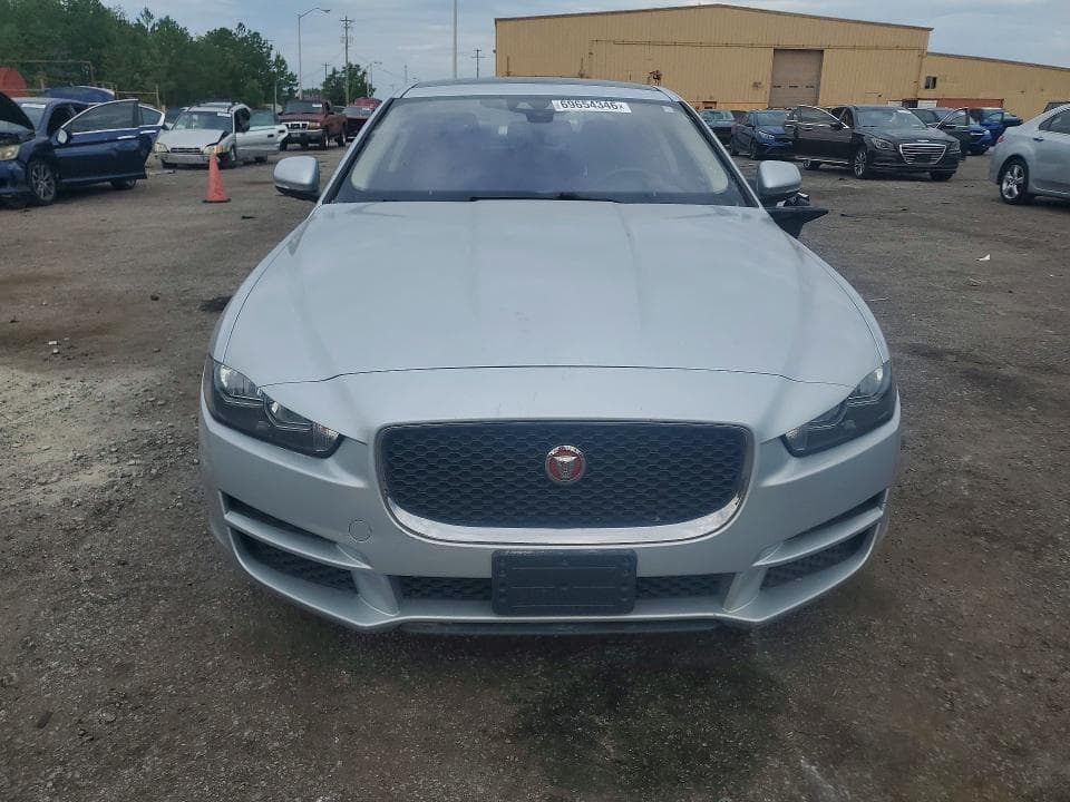2018 JAGUAR XE PREMIUM 5