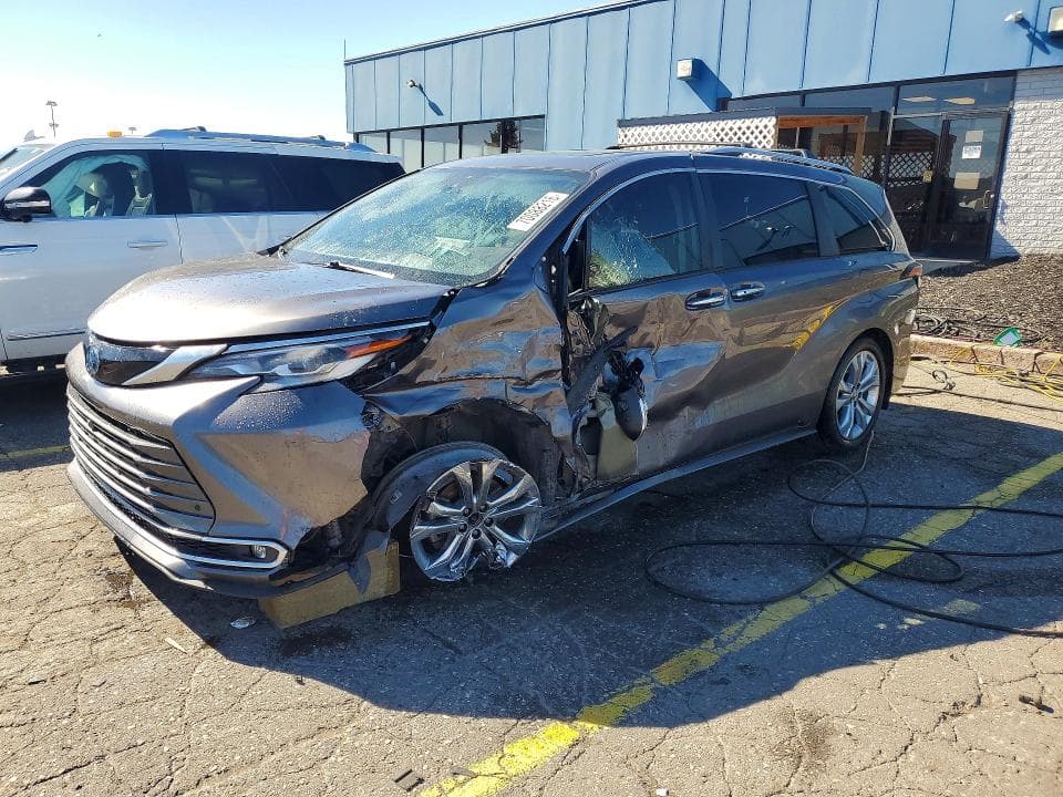2021 TOYOTA SIENNA PLATINUM 7-PASSENGER
