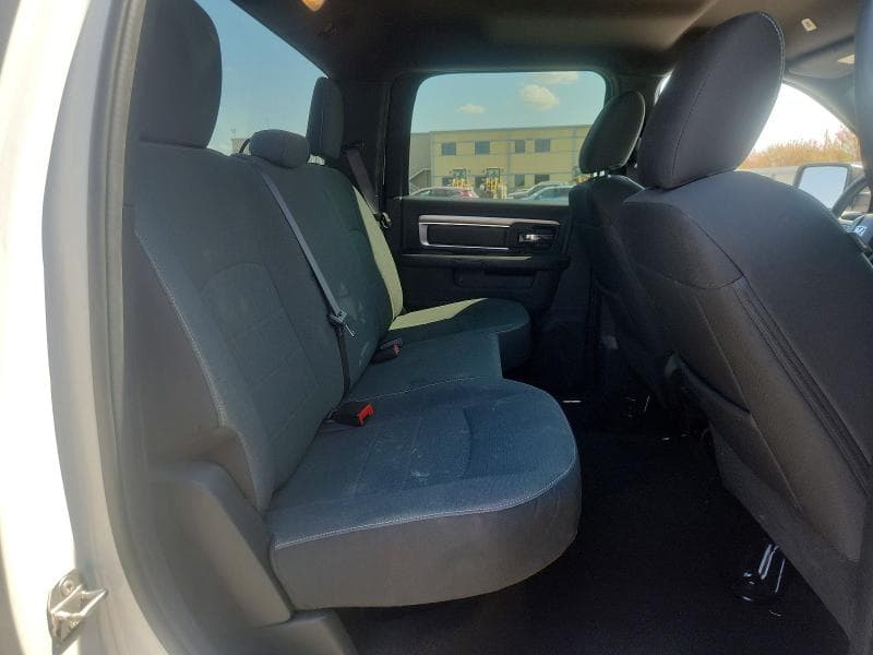 2024 RAM 1500 CLASSIC SLT 10