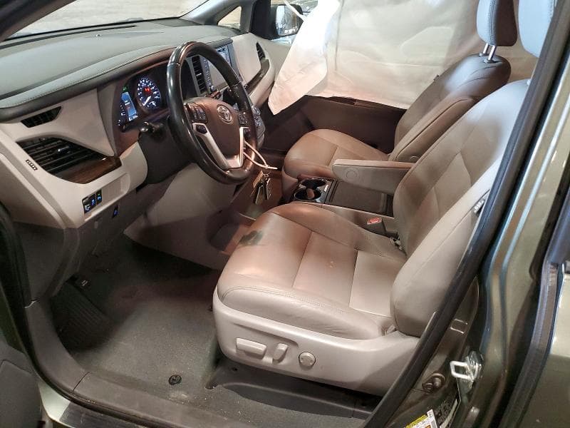 2020 TOYOTA SIENNA XLE 7-PASSENGER 7