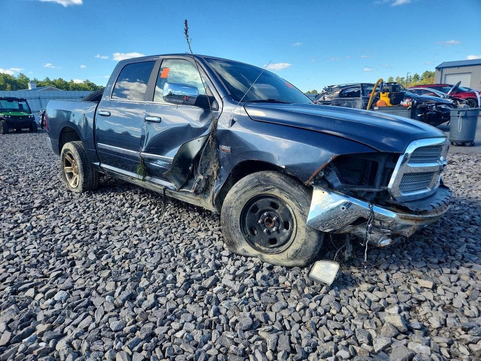 2017 RAM 1500 SLT 4
