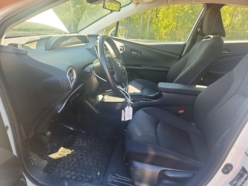 2021 TOYOTA PRIUS PRIME LE 7