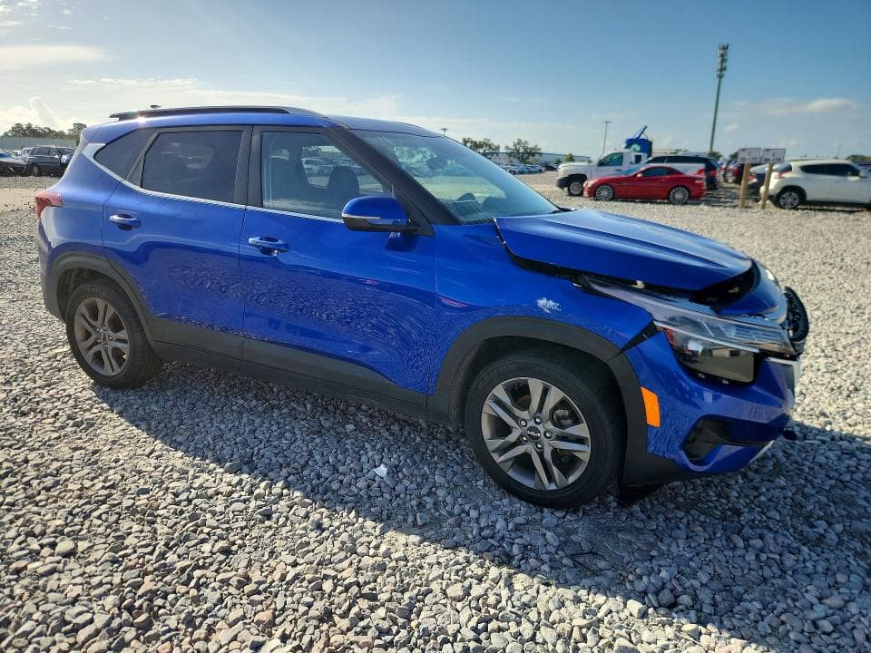 2023 KIA SELTOS S 4