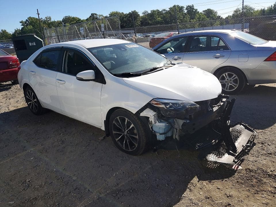 2019 TOYOTA COROLLA SE 4