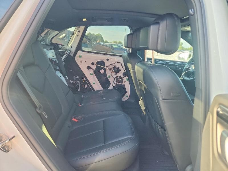2025 PORSCHE MACAN BASE 10