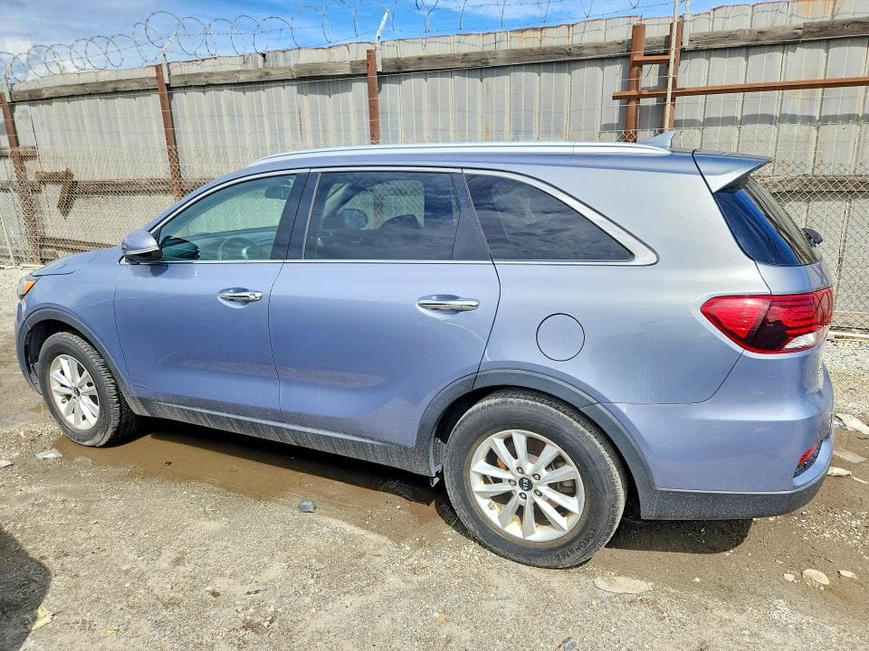 2019 KIA SORENTO LX 2