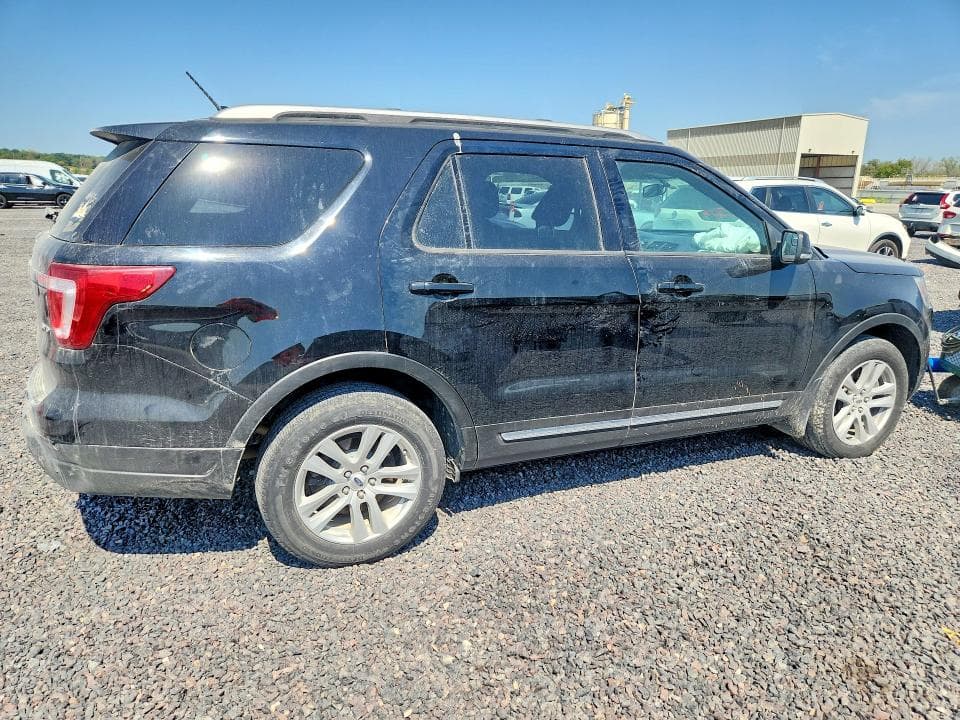 2018 FORD EXPLORER XLT 3