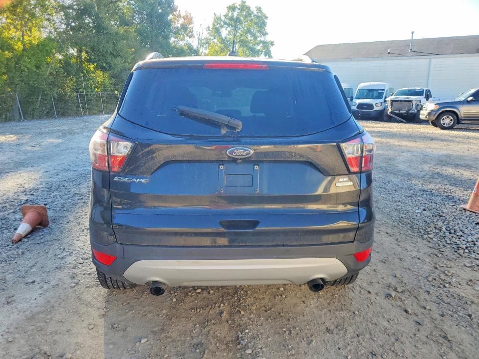 2017 FORD ESCAPE SE 6