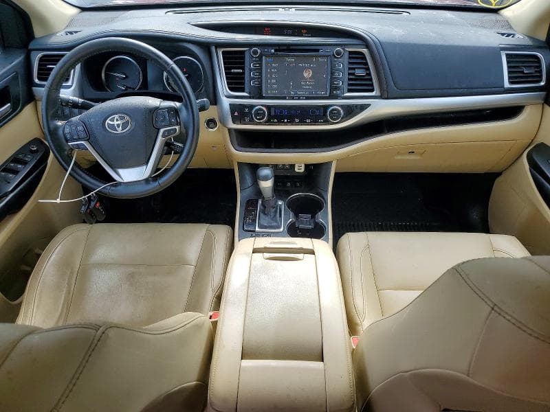 2017 TOYOTA HIGHLANDER XLE 8
