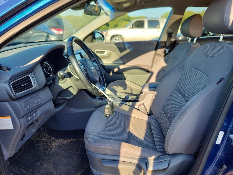 2017 KIA NIRO LX 7
