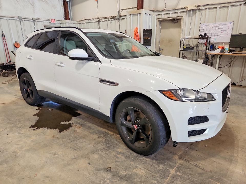 2017 JAGUAR F-PACE PREMIUM 4