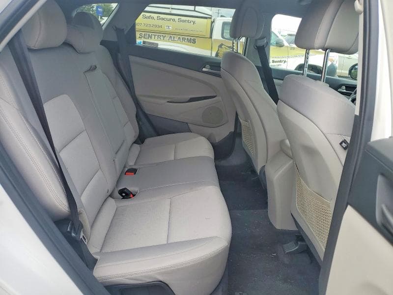 2018 HYUNDAI TUCSON SEL 11
