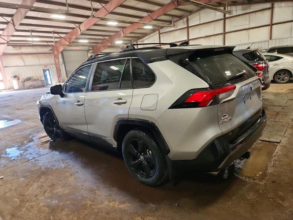 2021 TOYOTA RAV4 XSE 2