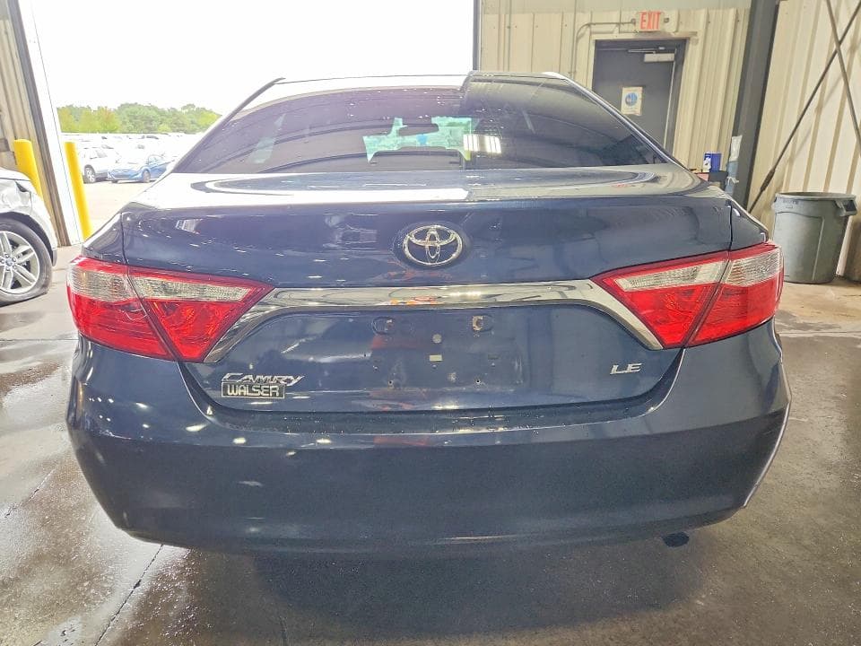 2017 TOYOTA CAMRY LE 6