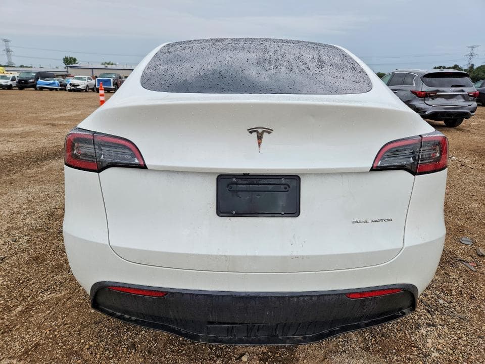2023 TESLA MODEL Y 6