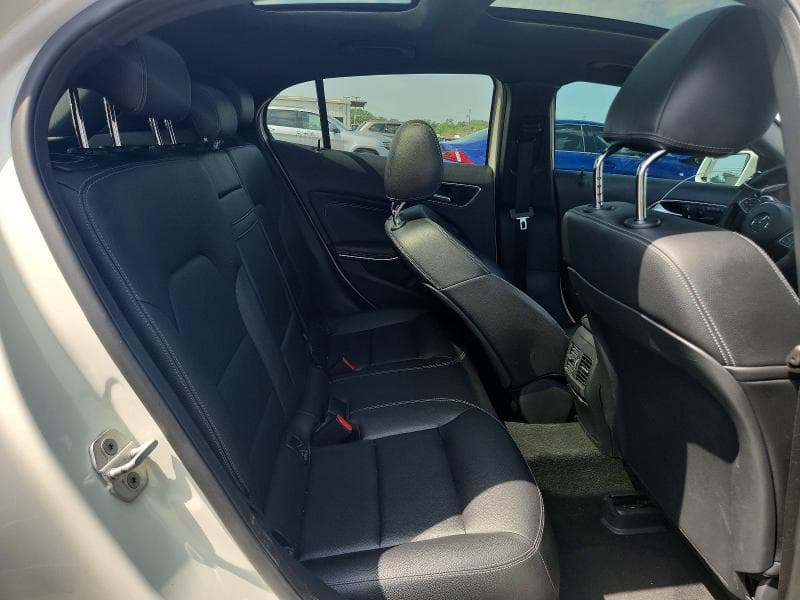 2017 MERCEDES-BENZ GLA 250 4MATIC 11