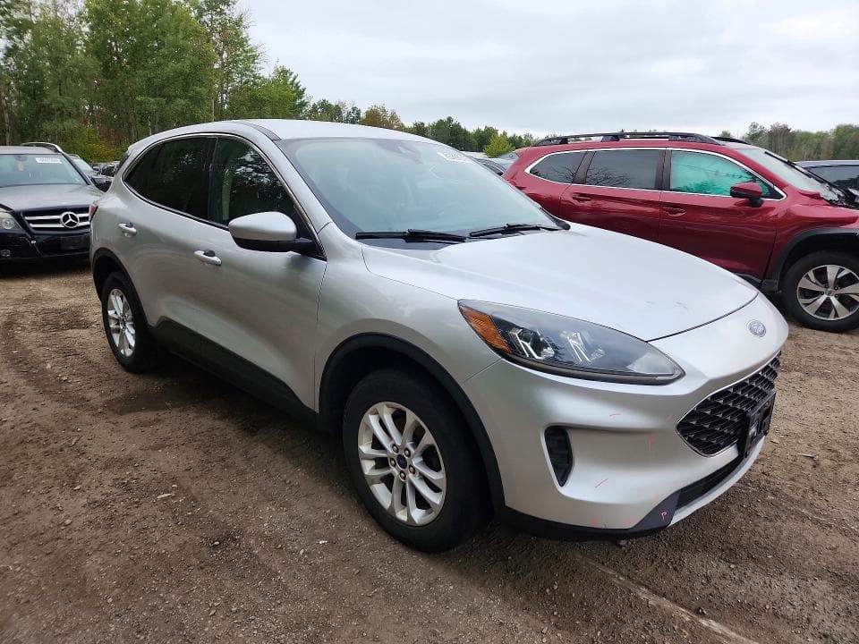 2020 FORD ESCAPE SE 4